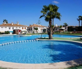 Costa Blanca Bungalow Lago jardin frente piscina 4 personas