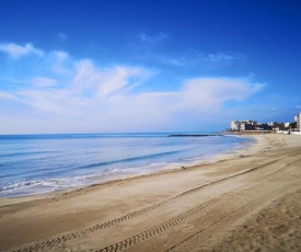 Cozy apartment at 100 meters from the beach Locos