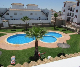 Lovely 2-Bed House in Punta Prima Orihuela Costa