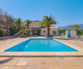 Beautiful Villa with Private Pool near Sea in Calpe