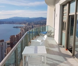 Luxury Penthouse on the 42nd floor with amazing sea views