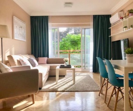 Cosy Apartment in City Center (1min-Train Station)