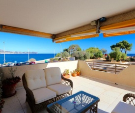 Apartment in Calpe with 3 bedrooms and 2 bathrooms.