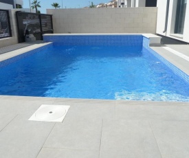 Villa Orihuela Costa con Piscina Privada