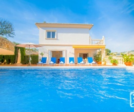 Abahana Villas La Marina