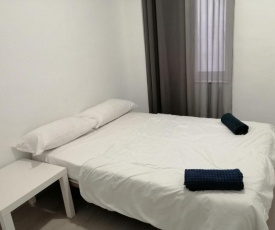 ROOM IN THE CENTER OF ALICANTE!