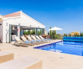 Calpe Villa Sleeps 8 Pool Air Con WiFi