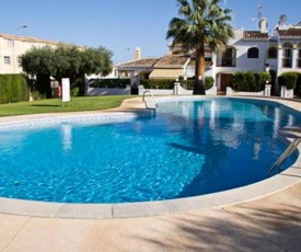 House with 2 bedrooms in Torrevieja with shared pool enclosed garden and WiFi 500 m from the beach