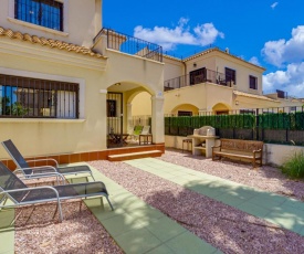 Huge Holiday Home in Torrevieja with Swimming Pool