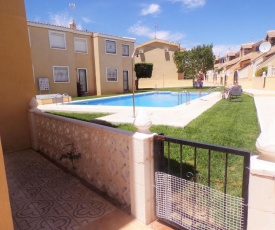 Ground Floor Apartment Overlooking Pool