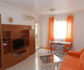 2 room apartment with free parking near the sea