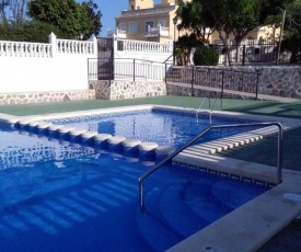 House with 4 bedrooms in Santa Pola with shared pool terrace and WiFi 900 m from the beach