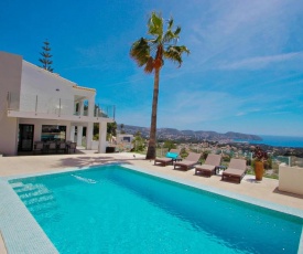 Amigos - holiday home with private swimming pool in Moraira