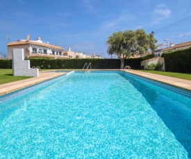 Amazing apartment in Torrevieja w/ Outdoor swimming pool, WiFi and Outdoor swimming pool