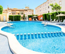 Amazing apartment in Torrevieja with Outdoor swimming pool, WiFi and 3 Bedrooms