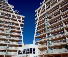 Apartamento en casa danna con piscina y garaje